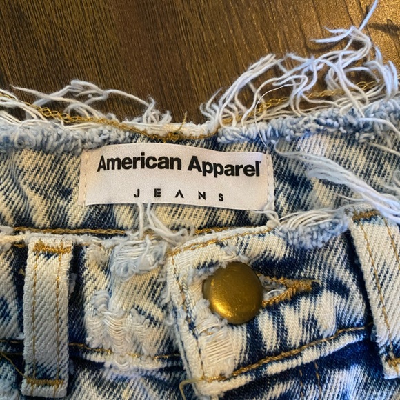 American Apparel Washed Out Jean Shorts - Picture 4 of 6